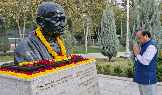 Embassy celebrated Gandhi Jayanti in Ashgabat (2 Oct 2025)
