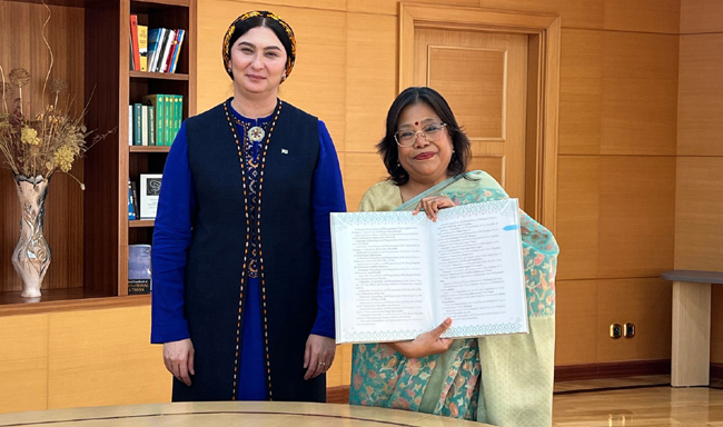 Ambassador paid a farewell call on Deputy Minister of Foreign Affairs of Turkmenistan Ms. Myahri Byashimova.