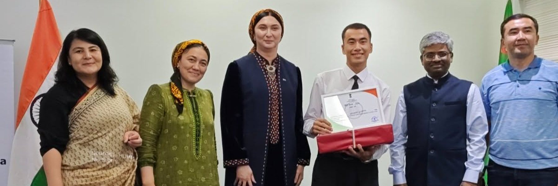 A prize winner with guests at the Hindi Day celebration, Ashgabat
